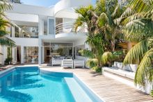 Clontarf Villa Sydney