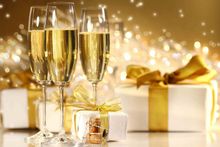 Guests can enjoy a Christmas tipple at Aitken Spence’s Maldives properties.