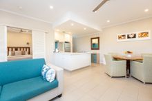 Seashells Broome 1 Bed Apartment Lounge & dining
