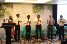 MMPRC presented the delegation with a special ‘I’m Vaccinated’ badge.