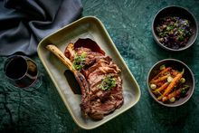 Roundhouse - Tomahawk steak