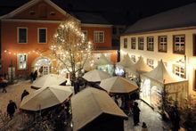 Kunsthandwerkermarkt Rathaus-Innenhof