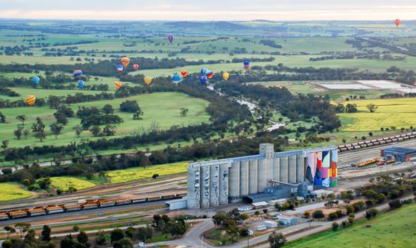 National Balloon Championships flight over Northam wheat silos National Balloon Championships flight over Northam wheat silos