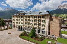 Grand Hotel Savoia Reopens
