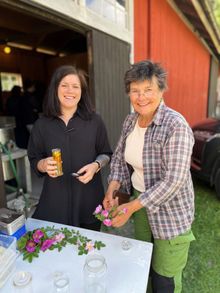 Chef Elvira Lindqvist and food chemist Lena Lena Engelmark Embertsén smiling.
