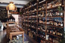P&V Wine and Liquor Merchants, Newtown