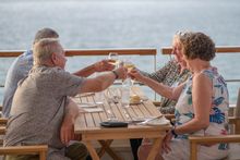 Winetasting onboard_credit Jeurgen Freund