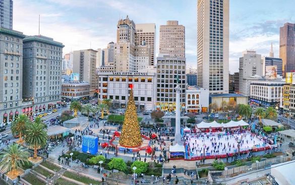 The Safeway Holiday Ice Rink in Union Square has delighted children and adults with its holiday-themed ice park where everyone can enjoy skating in the iconic plaza surrounded by festive lights and Macy’s giant Christmas tree.