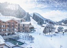 Naturhotel Forsthofgut in Winter, ski-in-ski-out