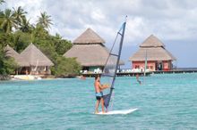 Discover water sports and snorkelling sites at Adaaran Club Rannalhi