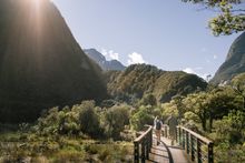 Milford Track walk to Giants Gate_Blanket Bay Walk