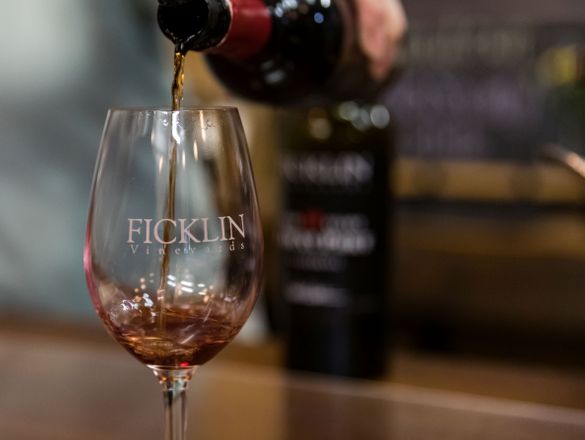 The perfect pour of a perfect Ficklin.