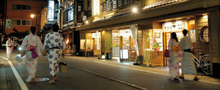 Visit Kinosaki, Onsen Town 