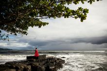  Kumu Hula Kaumakaiwa Kanakaole chants from seawall 