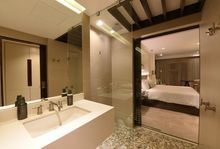 SLEEP - Orchid Room thermal shower