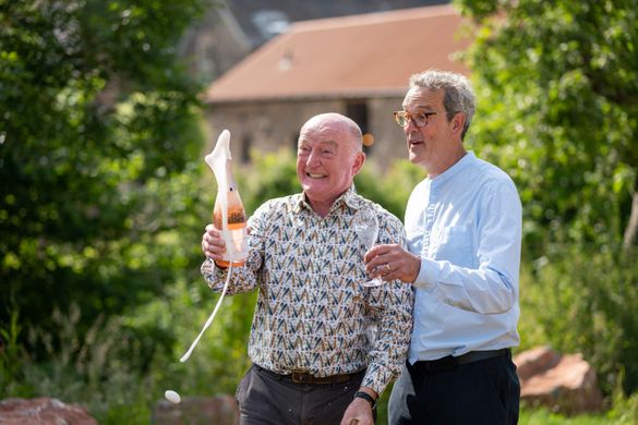 Oz Clarke OBE and Duncan Schwab, CEO and Head Winemaker at Sandridge Barton