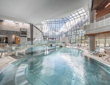Indoor-area-AQUA-DOME-Tirol-Therme-Laengenfeld