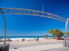 Tourism Australia_Surfers Paradise