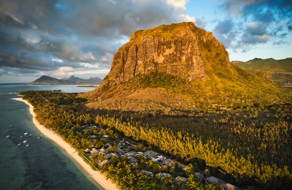 Le Morne Mountain - Photo Credit Richard James Taylor