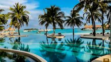 The Maldives hot, sunny days are the perfect backdrop for a festive season island style at the Holiday Inn Resort Kandooma.