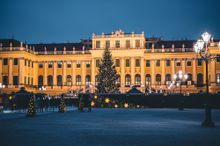 Christmas Market at Schönbrunn Palace 