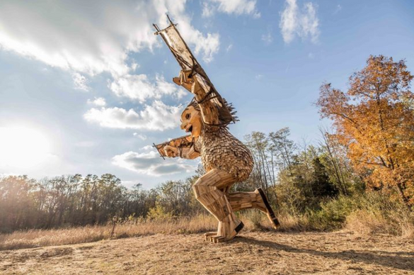 Little Bibbi, one of the giant sculptures by Thomas Dambo 