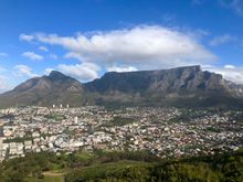 Table Mountain and Devil's Peak, Cape Town, South Africa)