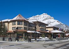 The Elk & Avenue, Banff