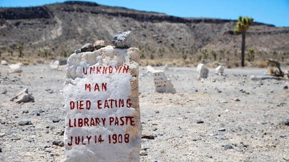 Ein Friedhof der etwas anderen Art: der Goldfield Historic Cemetery im gleichnamigen Goldfield. Ein Friedhof der etwas anderen Art: der Goldfield Historic Cemetery im gleichnamigen Goldfield.