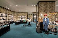 Gucci Men's store