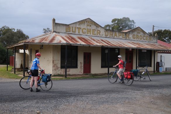Rylstone and Wollemi National park self-guided cycle