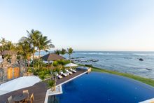 Tirtha Bayu Villa I - Beach at your doorstep