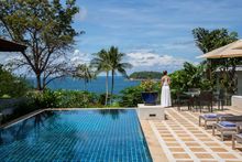 Infinity View pool