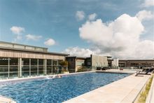 Una St Ives Lido