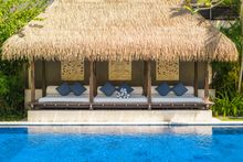 Villa Emmy - Poolside relaxation