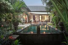 Villa Avalon Annex - The villa across the pool