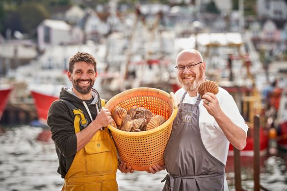 Frazer Pugh, Director of The Hand Picked Scallop Co. and Simon Hulstone, Chef Proprietor of The Elephant Frazer Pugh, Director of The Hand Picked Scallop Co. and Simon Hulstone, Chef Proprietor of The Elephant