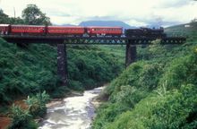 Viceroy Special Train in Nanuoya Bridge, Sri Lanka