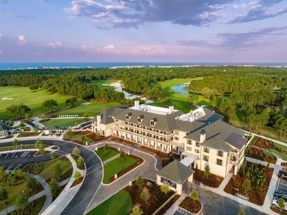 Camp Creek Inn is a newly opened hotel and resort that overlooks both the Tom Fazio-designed Camp Creek Golf Course and a collection of new private club amenities now available to inn guests.