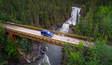 South Canol Road, Lapie Canyon