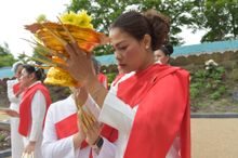 Thai Dancer at Si Ra Reuk Ceremony