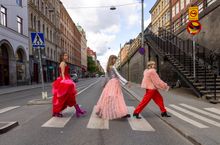  Photo by Emma Obrelius: The initiators of The Slow Fashion District walking on Hornsgatan, Sweden. 