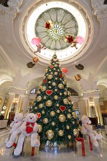 Hotel de Paris Monte-Carlo lobby with a Chopard Christmas tree