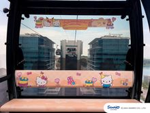 Singapore Cable Car x Hello Kitty_Candies Cabin Design