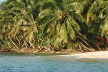 HYBRID HOLIDAYS - Beach at Ile Sainte Marie, Madagascar