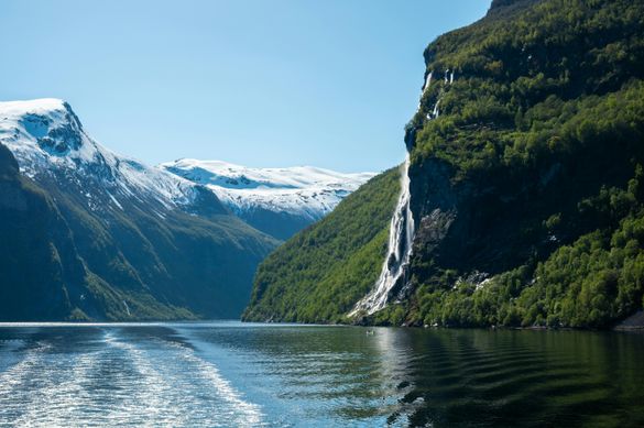 Seven Sisters Waterfall - Geirangerfjord