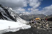 Churan La on Upper Dolpo to Jomsom GHT (Nepal) in May 2024