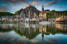 Dinant an der Maas mit Zitadelle und Stiftskirche Notre Dame
