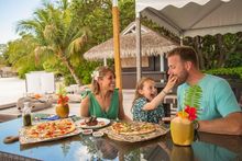 Sheraton Maldives Full Moon Resort & Spa - Family Dining