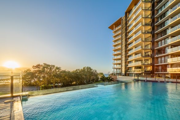 Oaks Redcliffe Mon Komo Suites